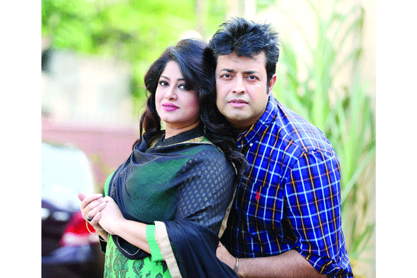 দুবাই যাচ্ছেন ওমর সানী-মৌসুমী