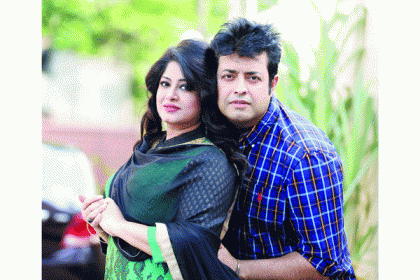 দুবাই যাচ্ছেন ওমর সানী-মৌসুমী