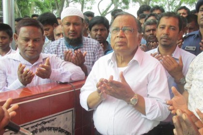 'নৌকা মার্কায় ভোট দিয়ে উন্নয়ন অব্যাহত রাখতে হবে'
