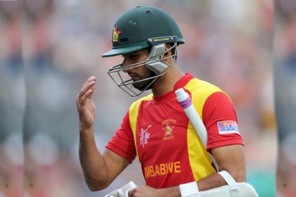 দল থেকে বাদ পড়লেন সিকান্দার রাজা