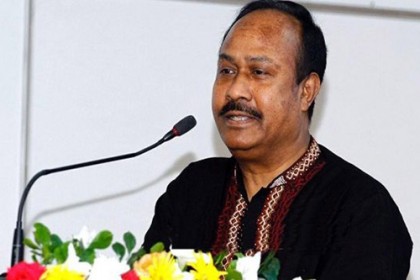পোশাক শ্রমিকদের ন্যূনত মজুরি ৮ হাজার টাকা নির্ধারণ