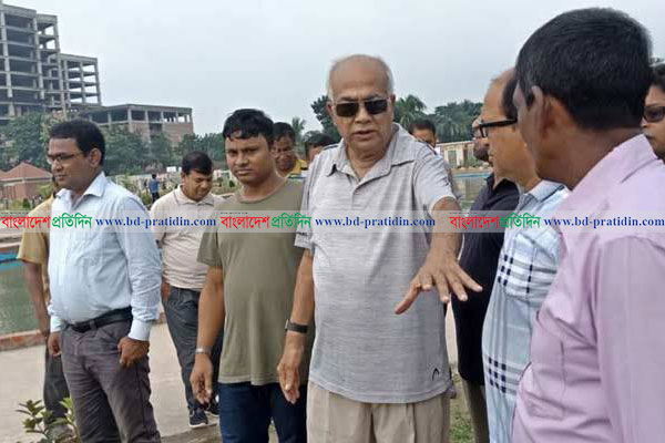 জাম্বুরি পার্কে আকস্মিক ভিজিটে গণপূর্তমন্ত্রী