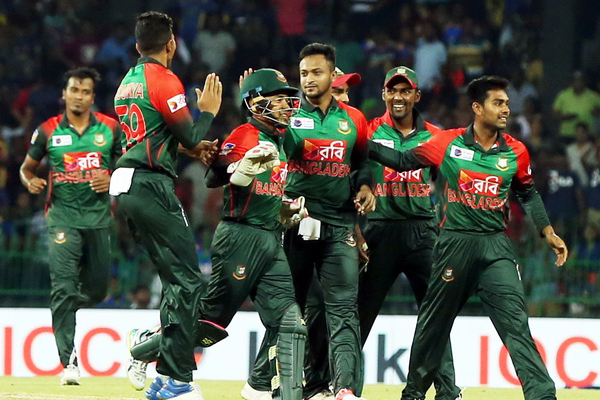 টাইগারদের থাবায় বিধ্বস্ত লঙ্কানবাহিনী

