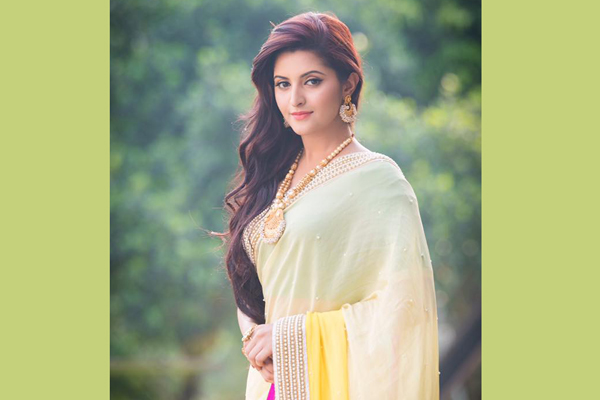 নির্বাচনে দাঁড়াবেন পরীমণি