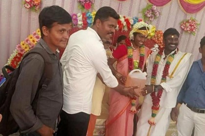 বিয়েতে উপহার পাঁচ লিটার পেট্রোল!