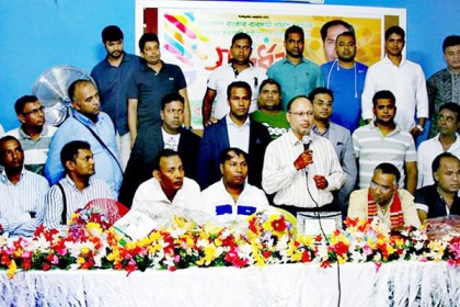 রোমে ব্যাংকার ব্যবসায়ী সমিতির বিদায়ী সভাপতিকে সংবর্ধনা