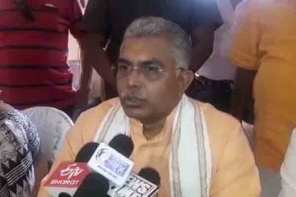 'বাংলাদেশিদের পশ্চিমবঙ্গ ছাড়তেই হবে'

