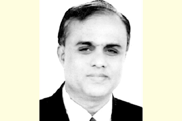 ৩২ নম্বর কিংবা টুঙ্গিপাড়ায় কবিতাংশের পাঠ একই হওয়া দরকার