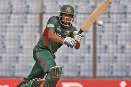 অভিষেক ম্যাচে ৭ রানে বিদায় নিলেন শান্ত