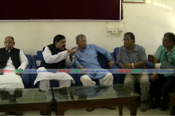 ছাত্র আন্দোলনের নামে এরা কারা, প্রশ্ন নৌমন্ত্রীর
