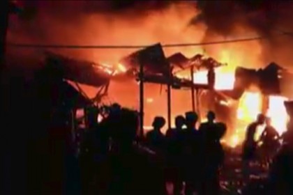 বরিশালে বাজারে অগ্নিকাণ্ডে দুই কোটি টাকার ক্ষয়ক্ষতি