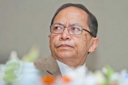 সাবেক প্রধান বিচারপতি এসকে সিনহার বিরুদ্ধে কোড অব কন্ডাক্ট ভঙ্গের অভিযোগ আইনজ্ঞদের