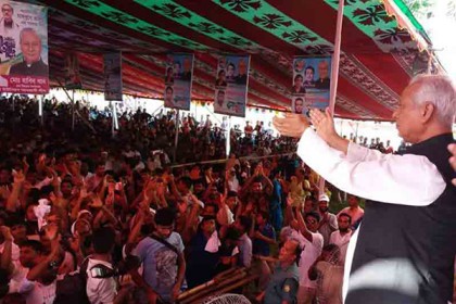 বঙ্গবন্ধুর রেখে যাওয়া স্বপ্ন বাস্তবায়ন করছেন শেখ হাসিনা : মাহবুবে আলম