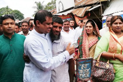 ফরিদপুরে লিয়াকত সিকদারের গণসংযোগ