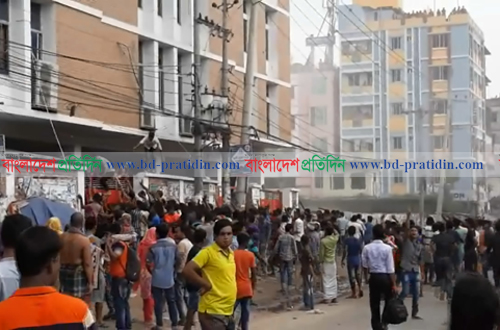 গাজীপুরে শ্রমিক অসন্তোষ, সড়ক অবরোধ