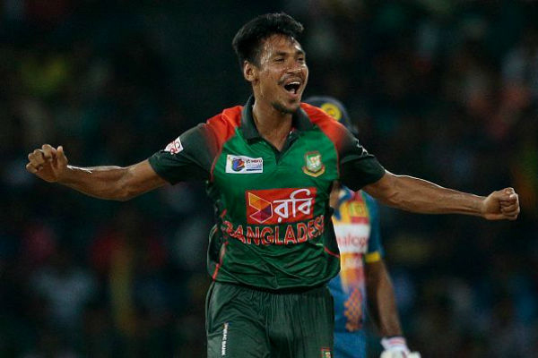 ২৫০ রানের লক্ষ্যে ব্যাট করছে আফগানিস্তান