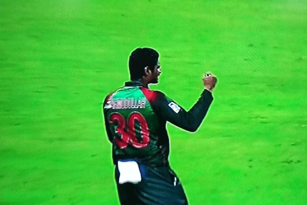 ভয়ঙ্কর হয়ে উঠা শেহজাদকে ফেরালেন মাহমুদুল্লাহ
