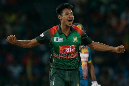 ২৫০ রানের লক্ষ্যে ব্যাট করছে আফগানিস্তান