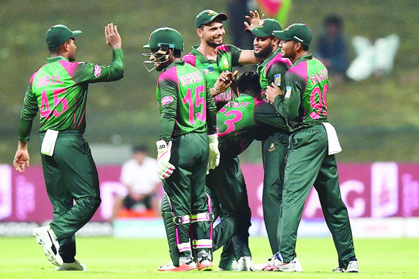 শেষ ওভারের জাদুতে বাংলাদেশের জয়