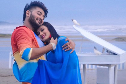 আনকাট ছাড়পত্র পেল 'নায়ক'
