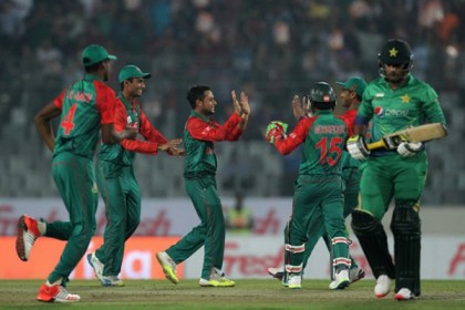 বাংলাদেশের বিপক্ষে কঠিন পরীক্ষায় পড়বে পাকিস্তান : আকরাম