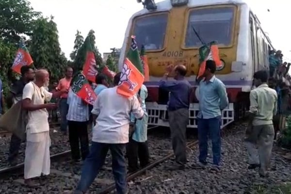 পশ্চিমবঙ্গে বিজেপির ডাকা বাংলা বনধে বিক্ষিপ্ত সহিংসতা