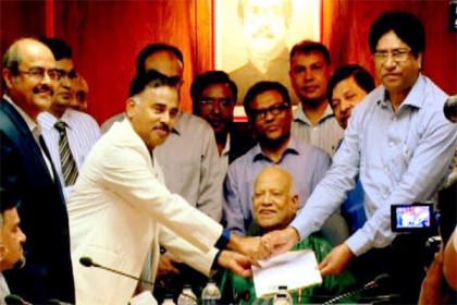 রূপালী ব্যাংকের সাথে অর্থ বিভাগের সমঝোতা স্মারক