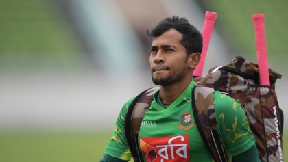 জয়াবর্ধানে-ধোনিকে ছাড়িয়ে গেলেন মুশফিক