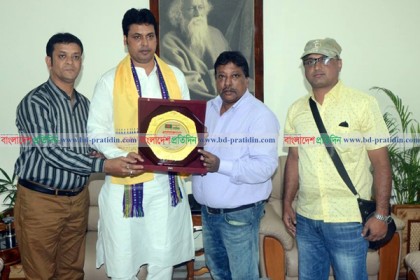 ত্রিপুরার মূখ্যমন্ত্রীর সাথে পোর্ট্রেট প্রতিনিধি দলের সাক্ষাৎ