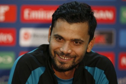 ম্যাচ জেতার কৃতিত্ব বোলারদের দিলেন মাশরাফি