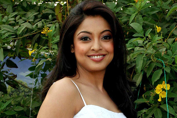 জামা খুলে নাচতে বলেছিল, যৌন হেনস্থা নিয়ে ফের সরব তনুশ্রী