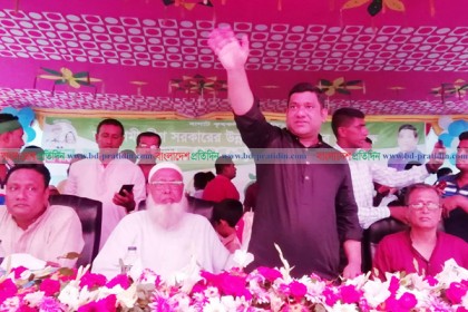উন্নয়নের একমাত্র দাবিদার শেখ হাসিনা
