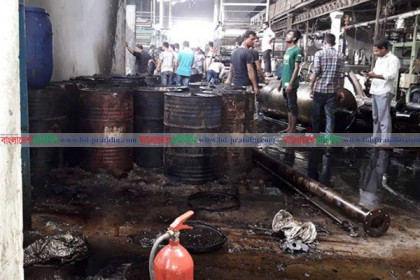 গাজীপুরে টেক্সটাইল কারখানায় আগুন