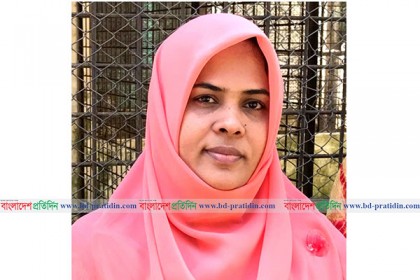 নেত্রকোনার শ্রেষ্ঠ শিক্ষিকা ফাহিমা আক্তার