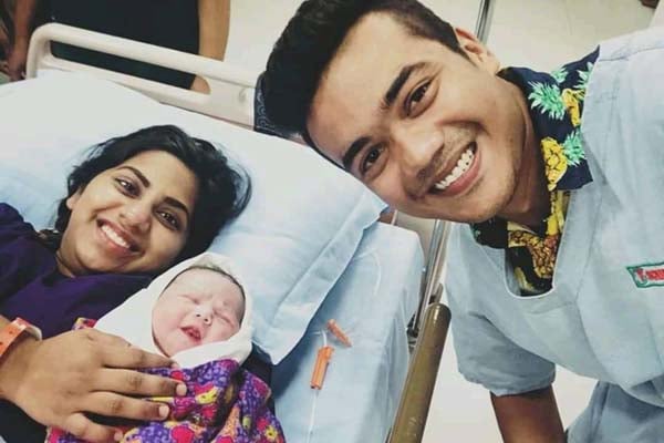 পুত্র সন্তানের বাবা হলেন তাসকিন আহমেদ