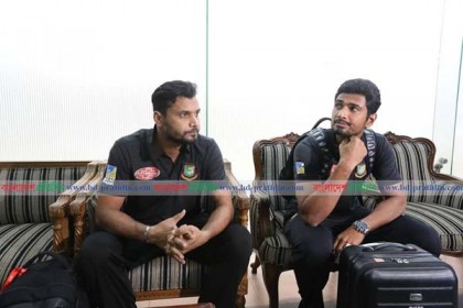দেশে ফিরেছে টাইগাররা 

