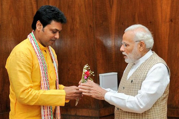 'মোদির এক ভাই দোকানদার, আরেকজন অটোরিকশা চালক'