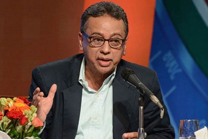 আমির খসরুর আবেদন কার্যতালিকা থেকে বাদ