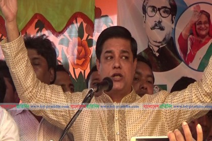 মানুষ শেখ হাসিনার গতিশীল উন্নয়নের পক্ষে: জ্যাকব
