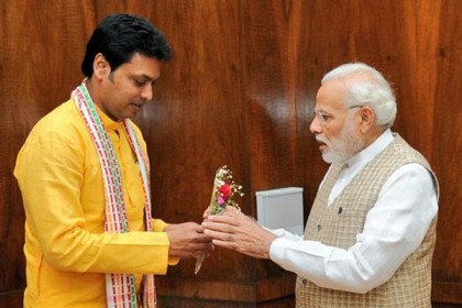 'মোদির এক ভাই দোকানদার, আরেকজন অটোরিকশা চালক'