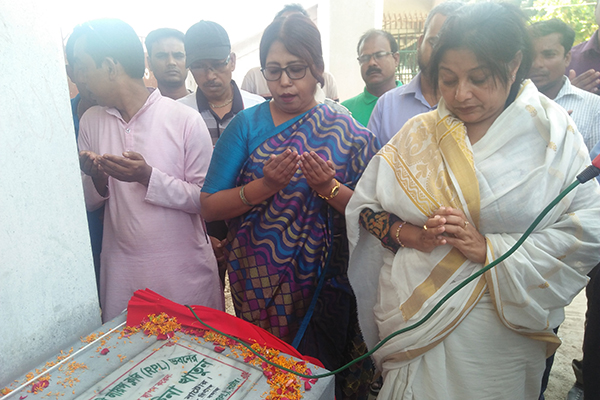 নাটোরে রাজবাড়ি প্রভাতি লাইন্স ক্লাবের আরপিএল ভবনের ভিত্তিপ্রস্তর স্থাপন