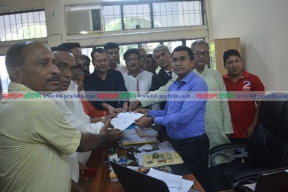 ৭ দফা দাবিতে সিরাজগঞ্জে বিএনপির স্মারকলিপি