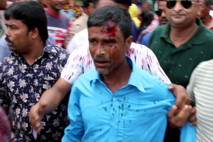 ঠাকুরগাঁওয়ে বিএনপির কর্মসূচিতে পুলিশের লাঠিচার্জ, আহত ৩০