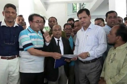লক্ষ্মীপুরে বিএনপির স্মারকলিপি প্রদান