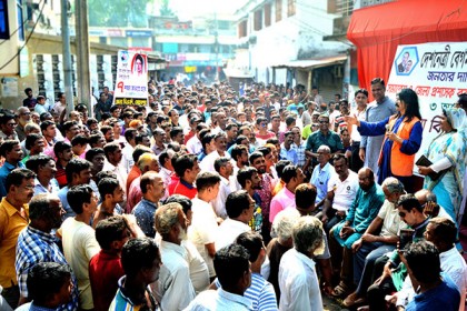 মেহেরপুরে বিএনপির সমাবেশ, স্মারকলিপি প্রদান