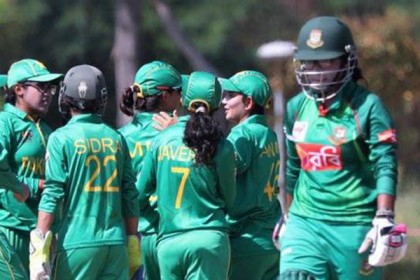 ৩০ রানেই গুটিয়ে গেল টাইগ্রেসদের ইনিংস