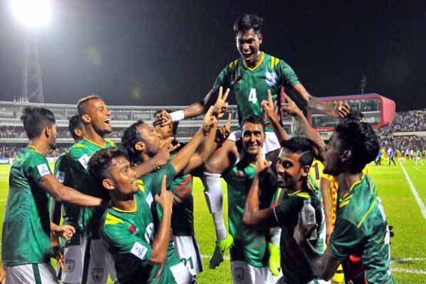শেষটা রাঙাতে চায় বাংলাদেশ
