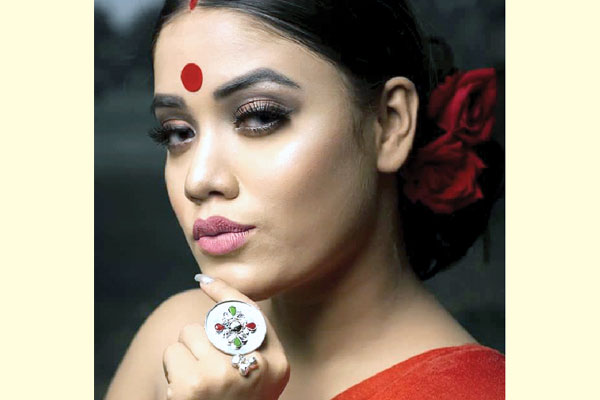 শারদ উৎসবে উজ্জ্বল ত্বক