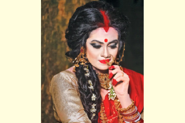 উৎসবে কেশসাজ
