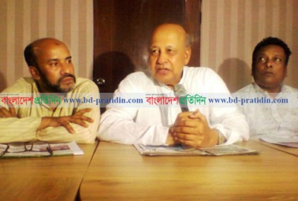 প্রধানমন্ত্রীর উপর আমাদের আস্থা আছে : যুক্তফ্রন্ট নেতা মান্নান